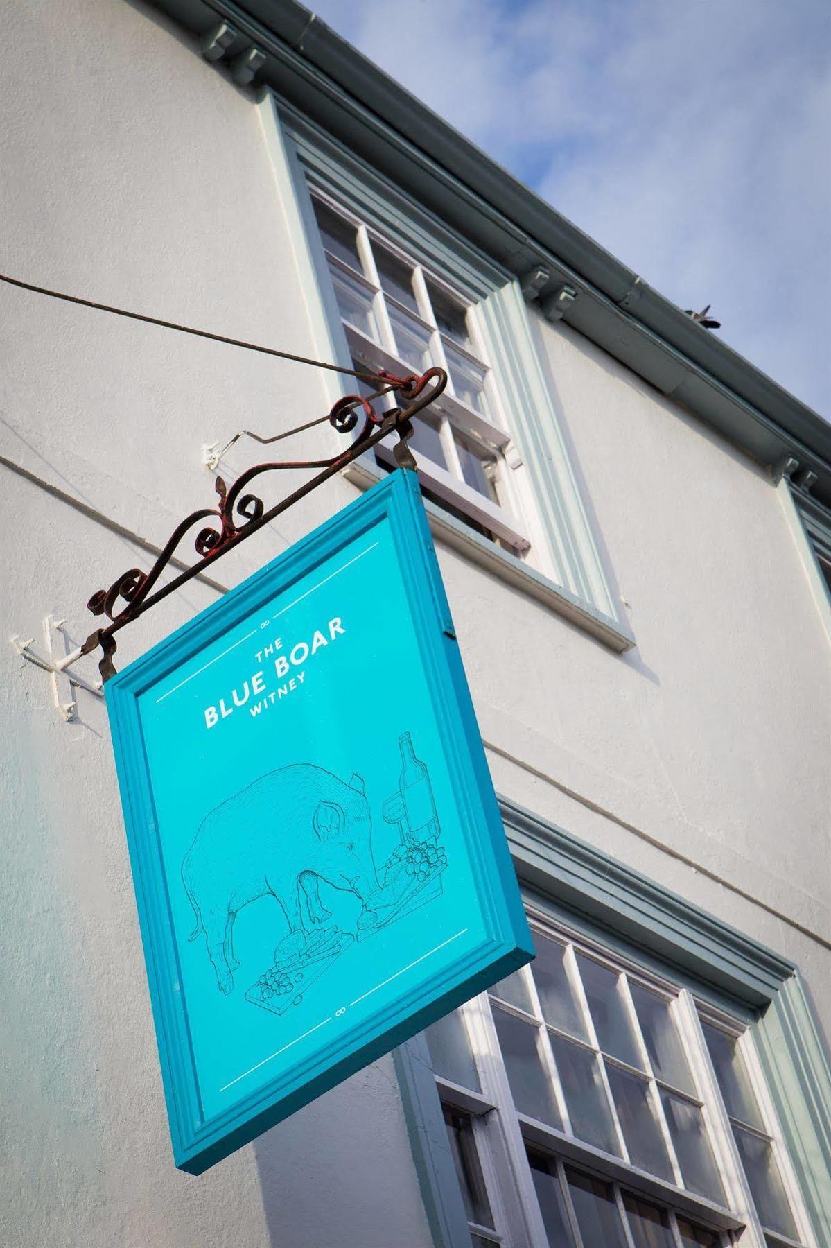 The Blue Boar Hotel วิทนีย์ ภายนอก รูปภาพ